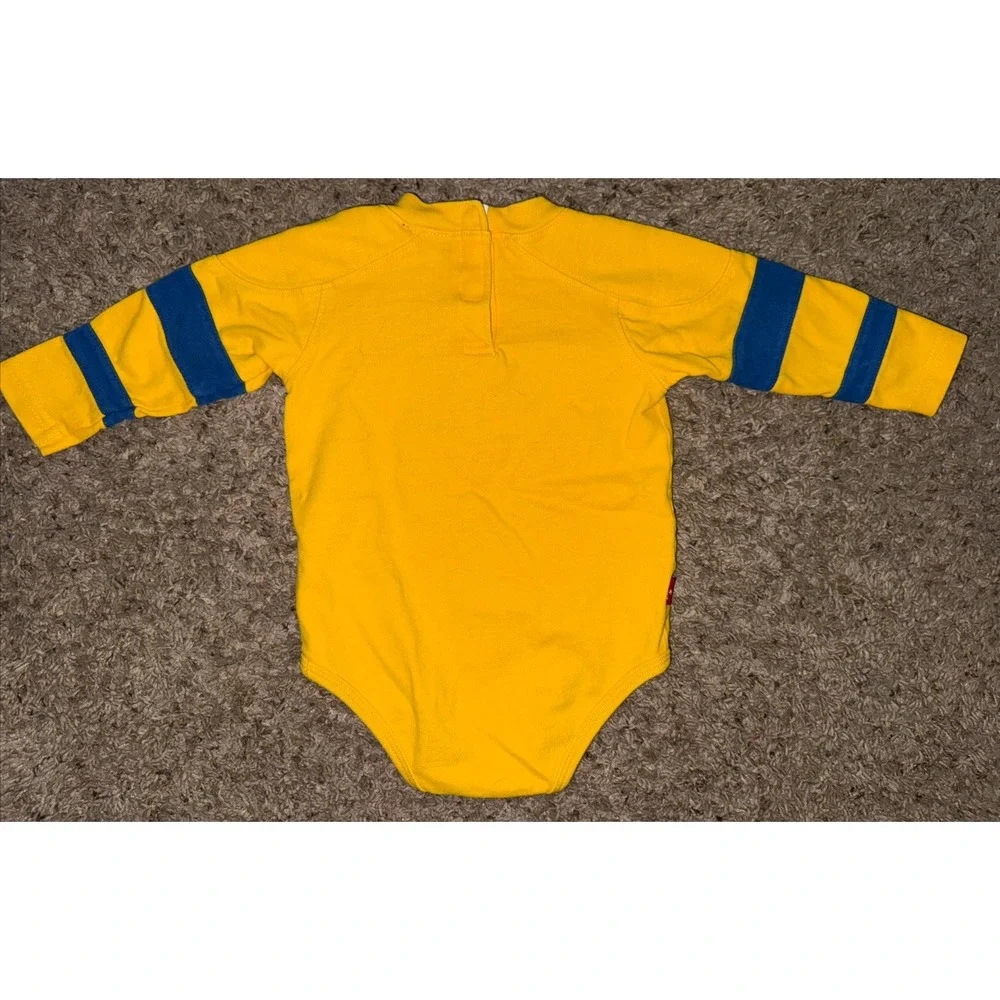 Levi's Lions Embroidered Chest Baby Long Sleeve Bodysuit‎ Size 12 Months